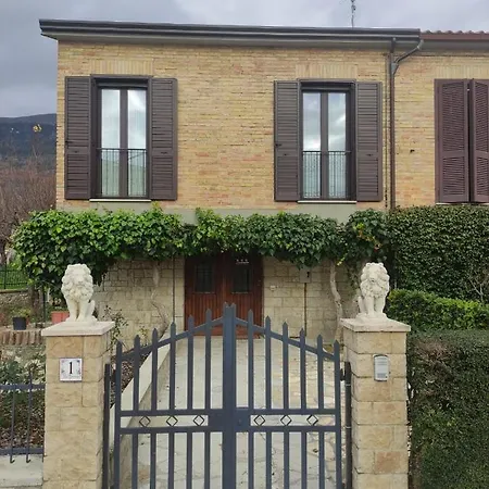 Vakantiehuis La Casetta Al Teatro *