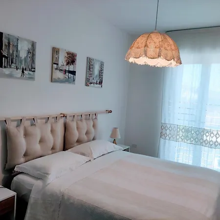 Feriehus La Casetta Al Teatro *