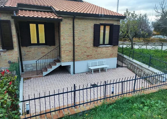 La Casetta Al Teatro * 古比奥