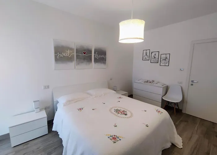 La Casetta Al Teatro * 古比奥